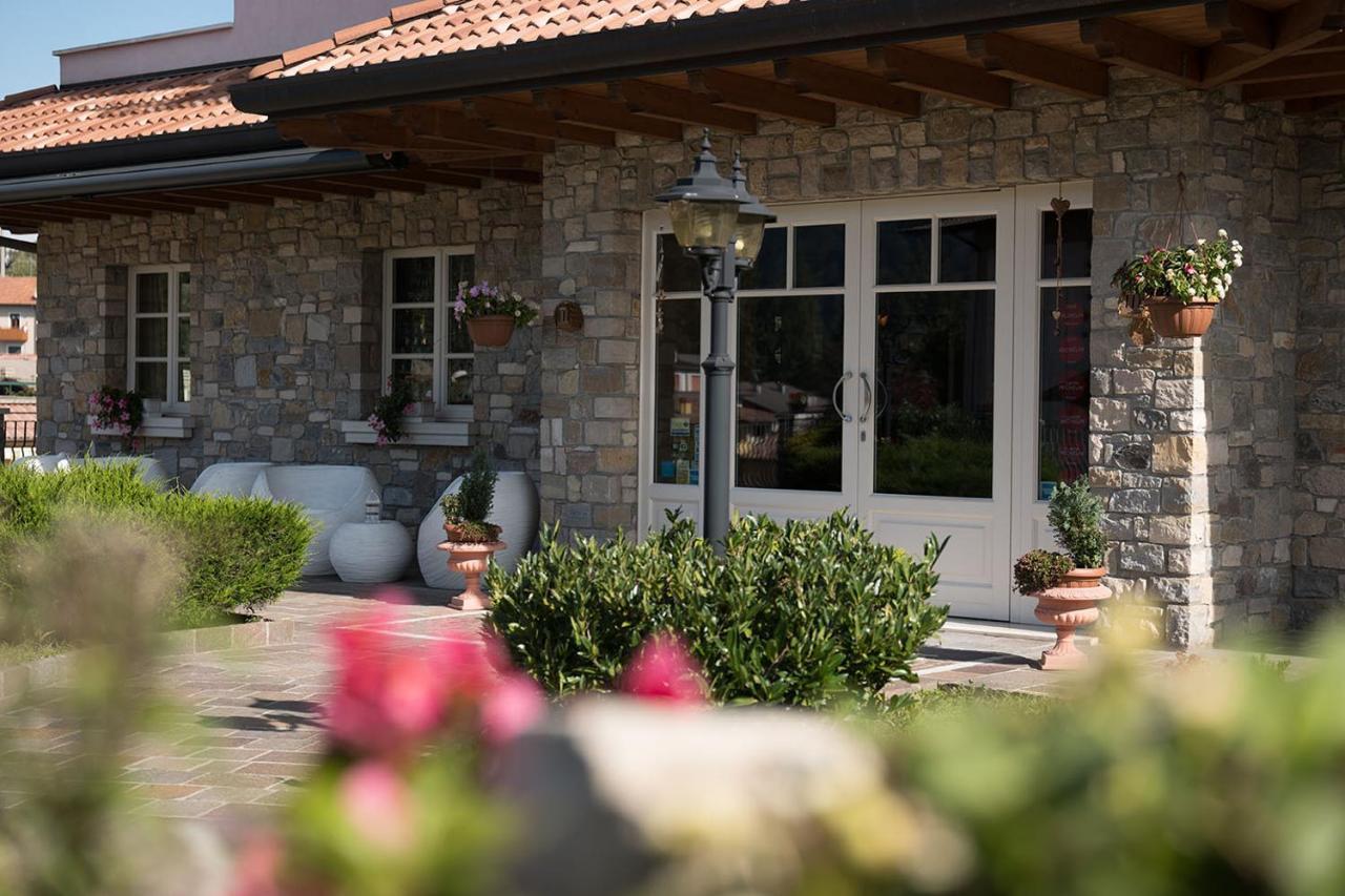 T'Ami Hotel Resort Spa Selvino Buitenkant foto