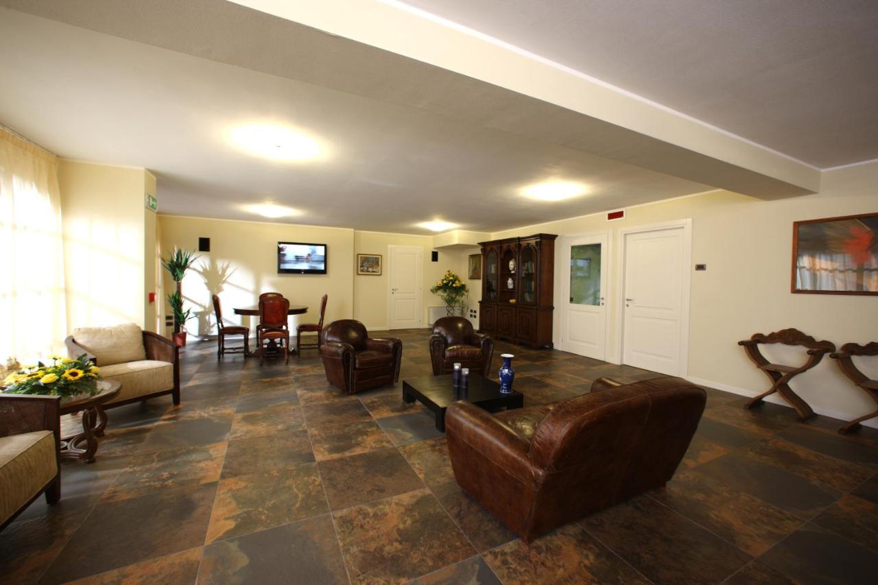 T'Ami Hotel Resort Spa Selvino Buitenkant foto